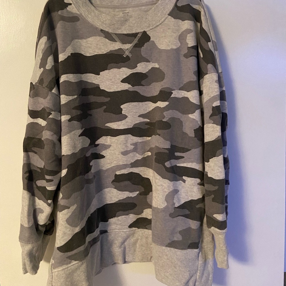 Aerie camo sweatshirt